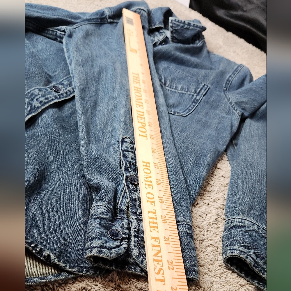 Women's Relaxed Fit Denim Button-Down Shirt - Universal Thread Dark Wash XS - Picture 10 of 14